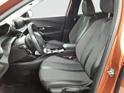 Photo 10 Peugeot 2008  BlueHDi 110 S&S BVM6