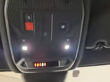 Photo 29 Peugeot 308  PureTech 130ch S&S EAT8