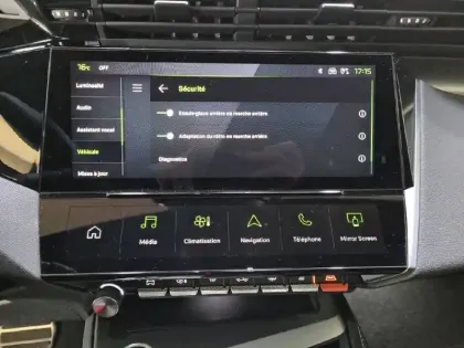 Photo 21 Peugeot 308  PureTech 130ch S&S EAT8