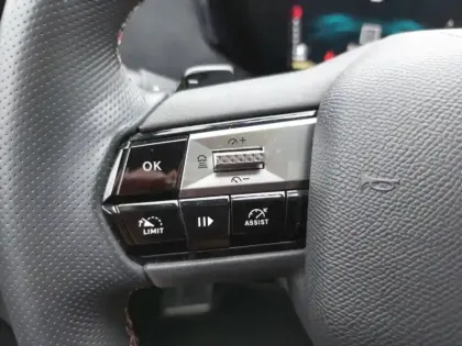 Photo 46 DS DS 4  PureTech 130 EAT8