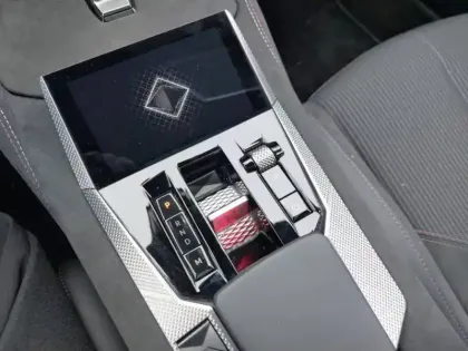 Photo 41 DS DS 4  PureTech 130 EAT8