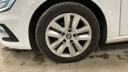 Photo 8 Renault Megane Mégane IV Berline Blue dCi 115