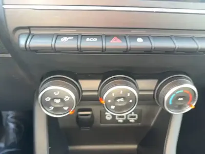 Photo 34 Renault Clio  Blue dCi 115