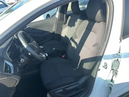 Photo 18 Renault Clio  Blue dCi 115