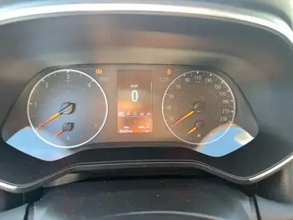 Photo 26 Renault Clio  Blue dCi 115