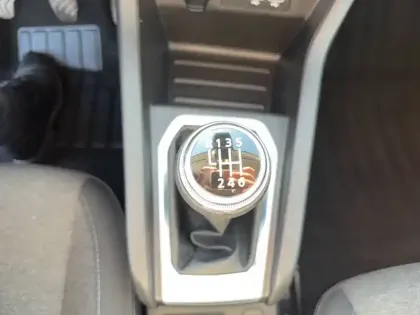 Photo 50 Renault Clio Gén. V (BJA) Ph1 Business 5