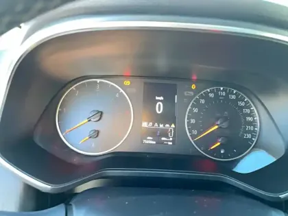 Photo 27 Renault Clio  Blue dCi 85