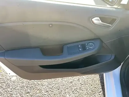 Photo 75 Renault Clio  Blue dCi 85