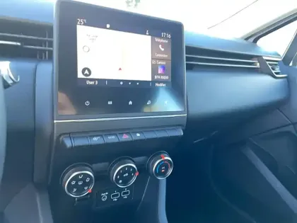 Photo 49 Renault Clio Gén. V (BJA) Ph1 Business 5