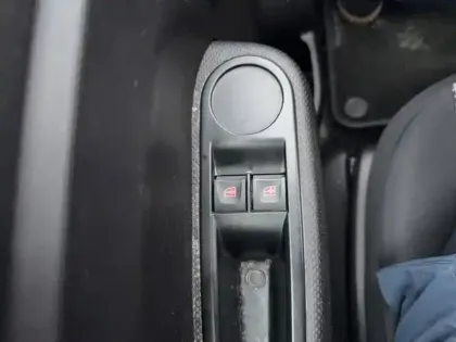 Photo 10 Renault Twingo  III Achat Intégral - 21