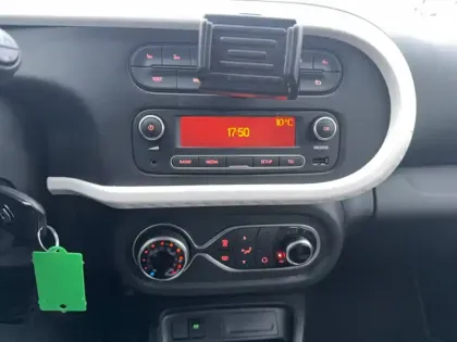 Photo 11 Renault Twingo  III Achat Intégral - 21