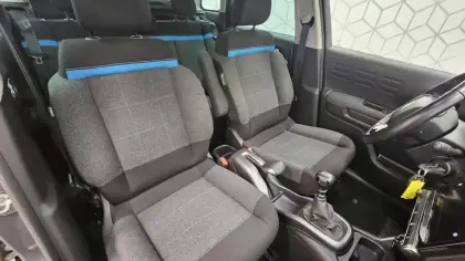 Photo 63 Citroën C3 Aircross  PureTech 110 S&S BVM6