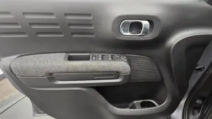 Photo 26 Citroën C3 Aircross Gén. I Ph1 Rip Curl 5