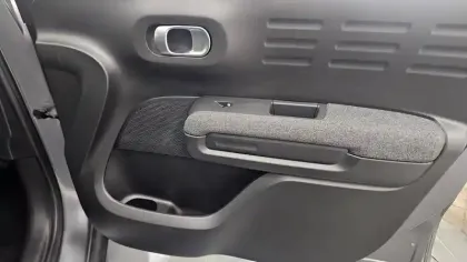 Photo 21 Citroën C3 Aircross Gén. I Ph1 Rip Curl 5