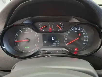 Photo 35 Opel Crossland X  1.5 D 102 ch