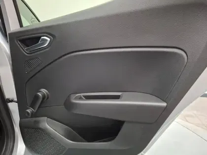 Photo 19 Renault Clio  TCe 90 X-Tronic