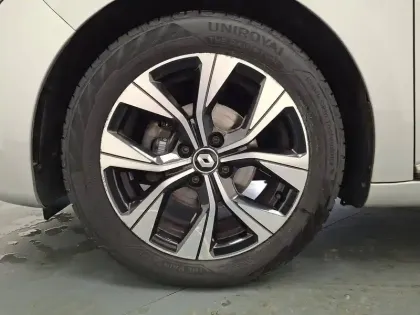 Photo 17 Renault Clio  TCe 90 X-Tronic