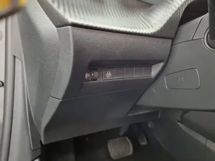 Photo 36 Peugeot 208  PureTech 130 S&S EAT8