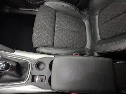 Photo 46 Renault Kadjar  TCe 140