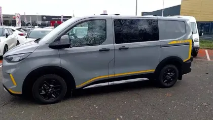 Photo 27 Ford Transit  CUSTOM CA 320 L1H1 2.0 ECOBLUE 170 CH BVA8 4X4