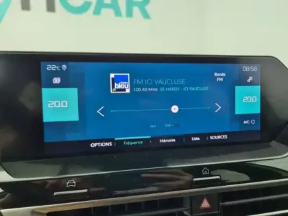 Photo 16 Citroën C4 e- 136 ch Automatique