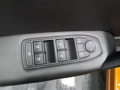 Photo 27 Renault Captur  TCe 90 - 21