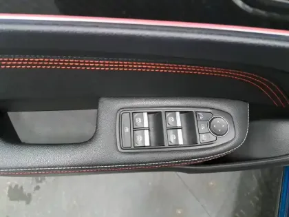 Photo 27 Renault Arkana  TCe 140 EDC FAP - 21B