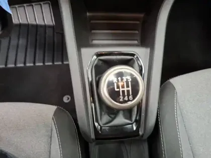 Photo 31 Renault Clio  Blue dCi 100 ch GSR2