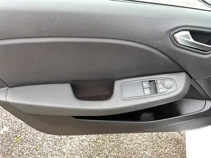 Photo 21 Renault Clio  Blue dCi 85