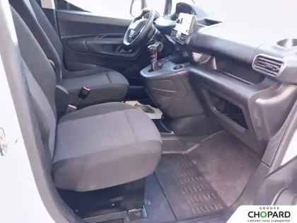 Photo 12 Peugeot Partner  FOURGON STANDARD 650 KG BLUEHDI 100 S&S BVM6