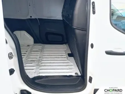 Photo 19 Peugeot Partner  FOURGON STANDARD 650 KG BLUEHDI 100 S&S BVM6