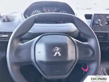 Photo 79 Peugeot Partner  FOURGON STANDARD 650 KG BLUEHDI 100 S&S BVM6