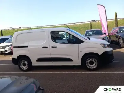 Photo 30 Peugeot Partner  FOURGON STANDARD 650 KG BLUEHDI 100 S&S BVM6