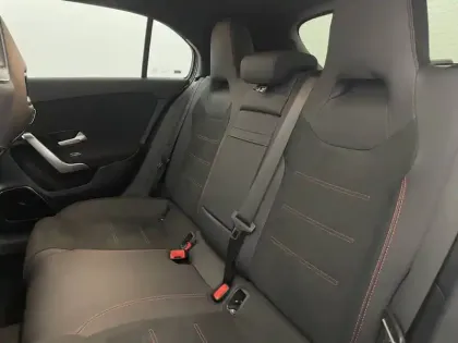 Photo 49 Mercedes Classe A  200 d 8G-DCT