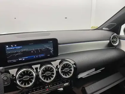 Photo 93 Mercedes Classe A  200 d 8G-DCT