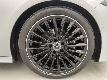 Photo 80 Mercedes Classe A  200 d 8G-DCT