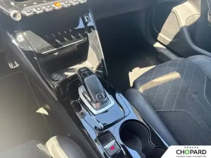 Photo 21 Peugeot 2008  PureTech 130 S&S EAT8