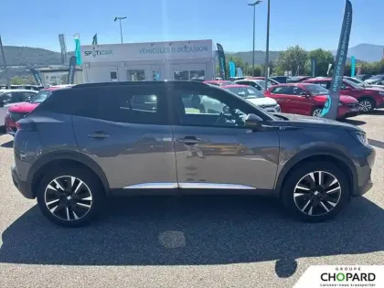 Photo 33 Peugeot 2008  PureTech 130 S&S EAT8