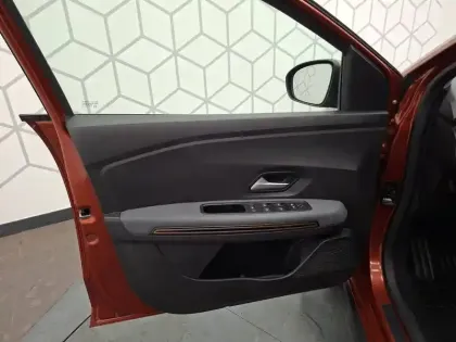 Photo 64 Dacia Jogger  Hybrid 140 5 places