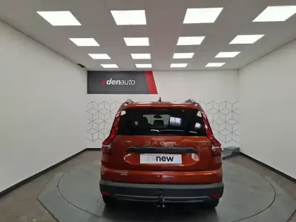 Photo 43 Dacia Jogger  Hybrid 140 5 places