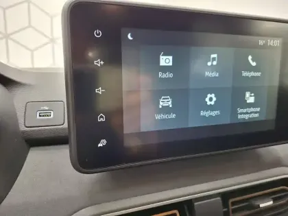 Photo 34 Dacia Jogger  Hybrid 140 5 places