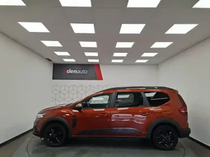 Photo 46 Dacia Jogger  Hybrid 140 5 places