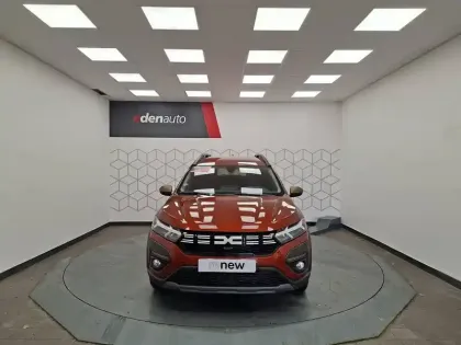 Photo 48 Dacia Jogger  Hybrid 140 5 places