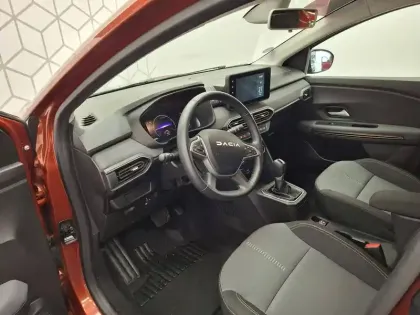 Photo 67 Dacia Jogger  Hybrid 140 5 places