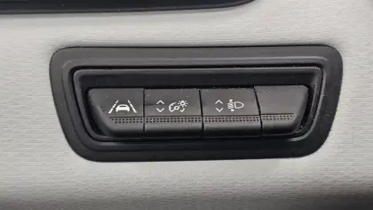 Photo 41 Renault Clio  E-Tech full hybrid 145