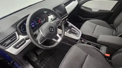 Photo 25 Renault Clio  E-Tech full hybrid 145