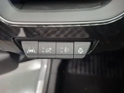 Photo 80 Renault Arkana  E-Tech hybride 145 - 22