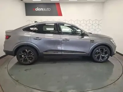 Photo 55 Renault Arkana  E-Tech hybride 145 - 22