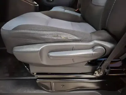 Photo 33 Opel Vivaro  Combi K2900 L2H1 1.6 CDTI Turbo 120 ch S/S