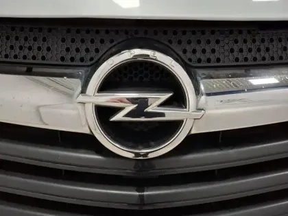 Photo 35 Opel Vivaro  Combi K2900 L2H1 1.6 CDTI Turbo 120 ch S/S